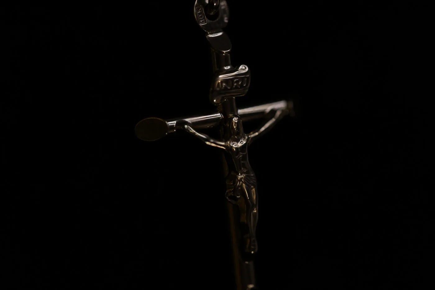 piece crucifix pendant 2