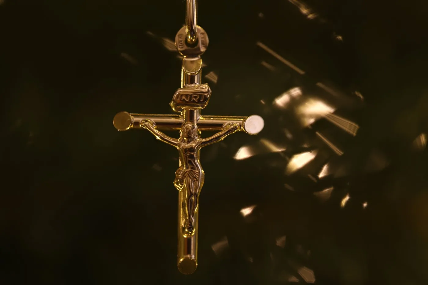 piece crucifix pendant 4