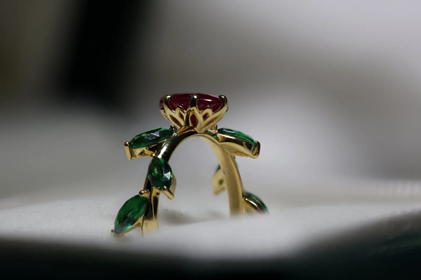 piece ruby emerald ring 2