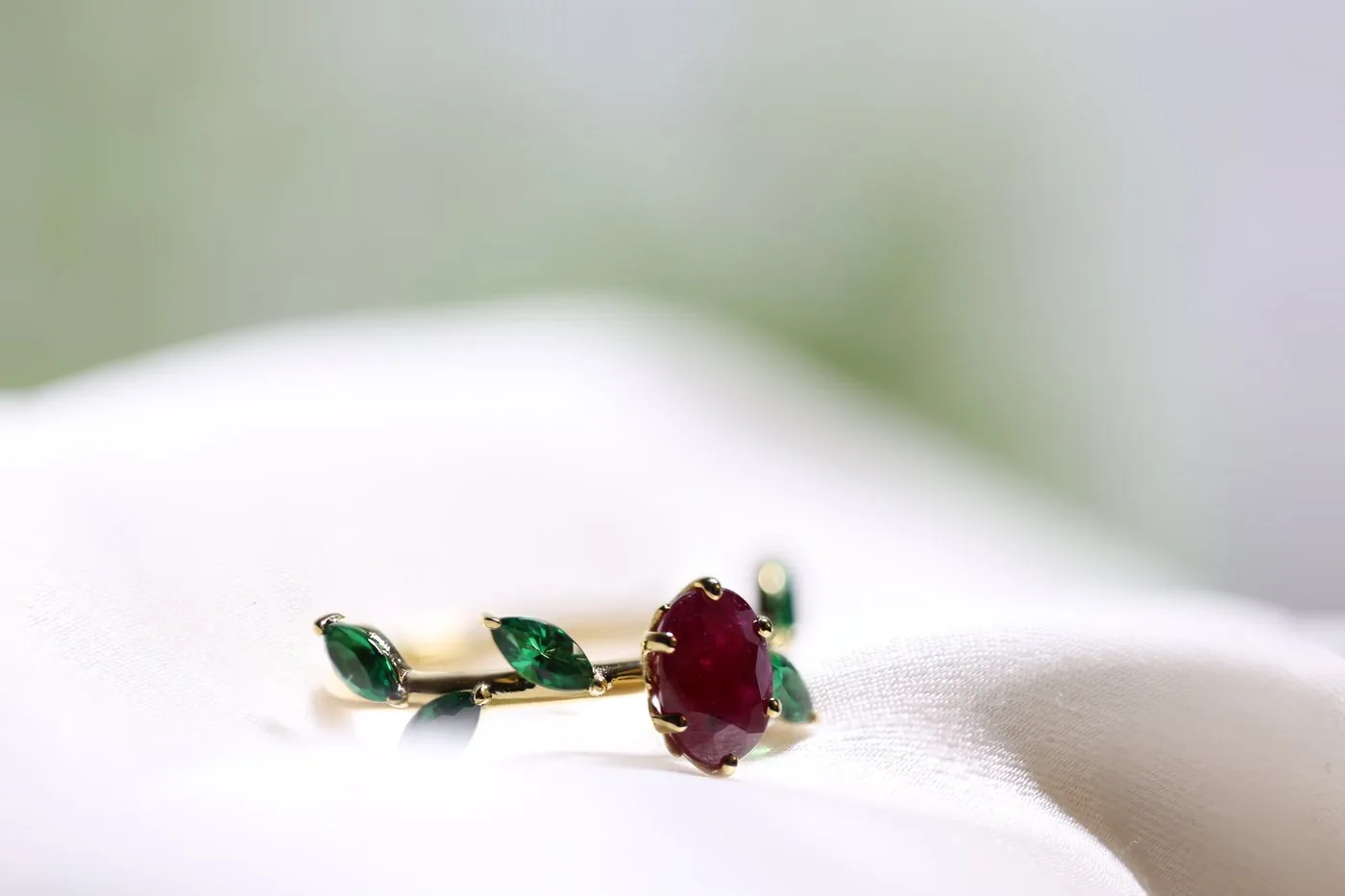 piece ruby emerald ring 3